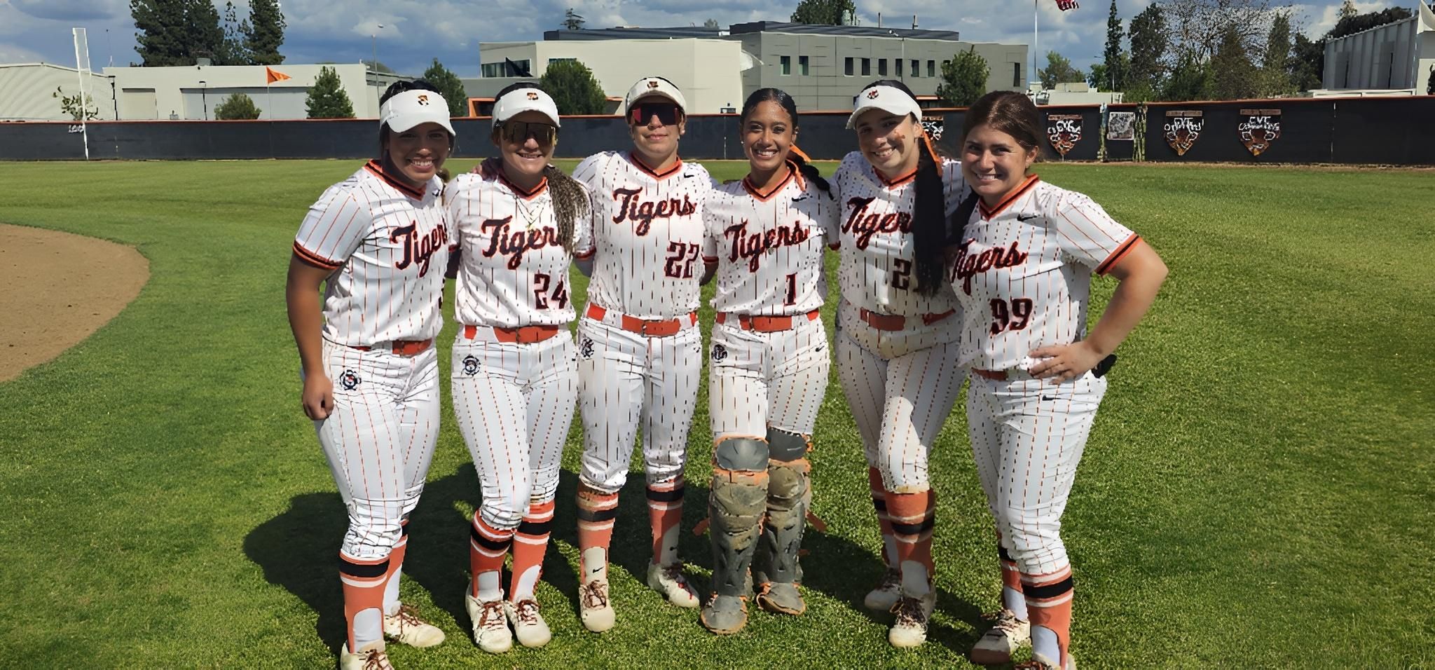 Tiger Softball Completes Home Stand on Top - Sophomores go out with a bang vs. Taft!